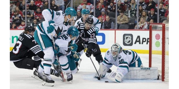 Les Sharks de San Jose remportent enfin leur première victoire sur la route de la saison